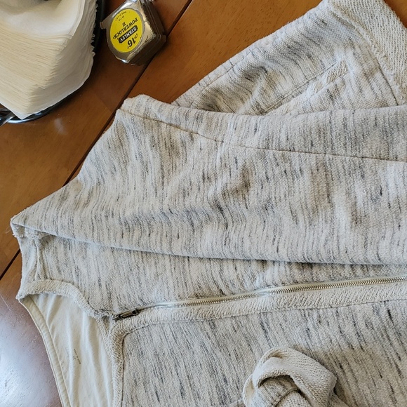 Calvin Klein zip sweatshirt - Picture 4 of 8